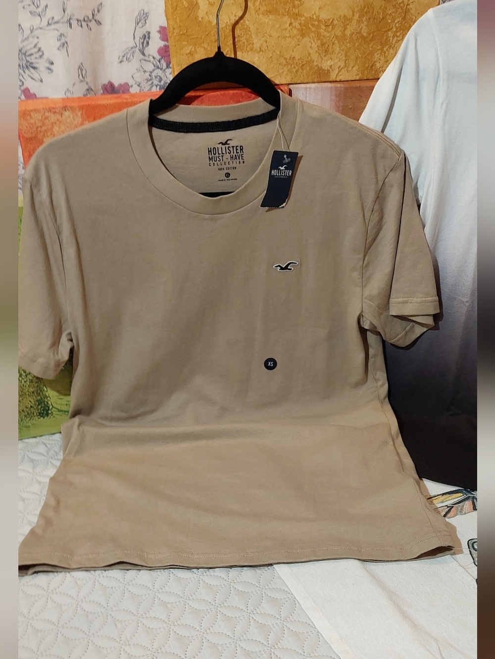 Hollister White-to-Black Ombre Crew T-Shirt - Picture 3 of 5